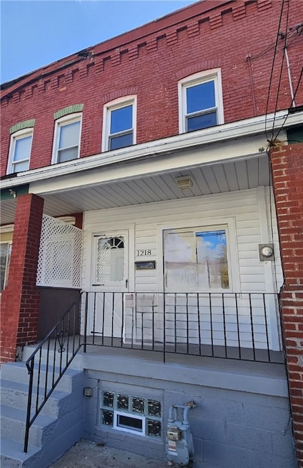 1218 4th Ave, Coraopolis, PA 15108