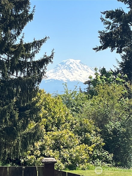 5002 Edgewood Dr E, Edgewood, WA 98372