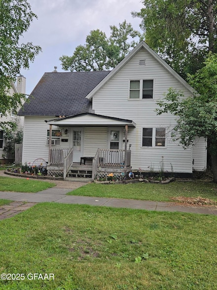 318 Walnut St, Grand Forks, ND 58201