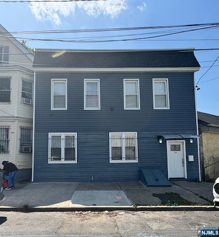 705 S 15th St, Newark, NJ 07103