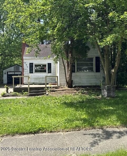 642 Samantha Ave, Lansing, MI 48910