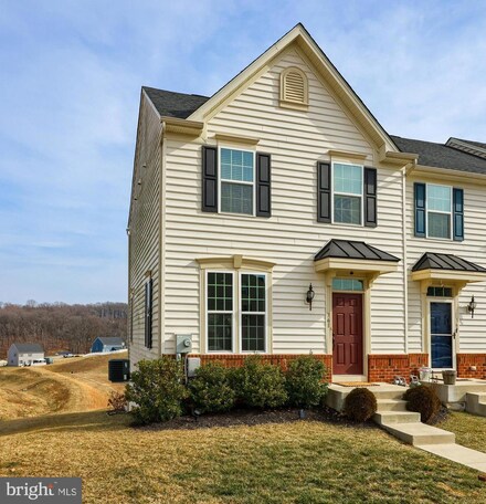 361 Laurel Oak Ln, Seven Valleys, PA 17360