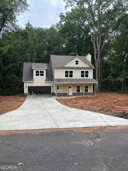 742 Joy St, Jackson, GA 30233