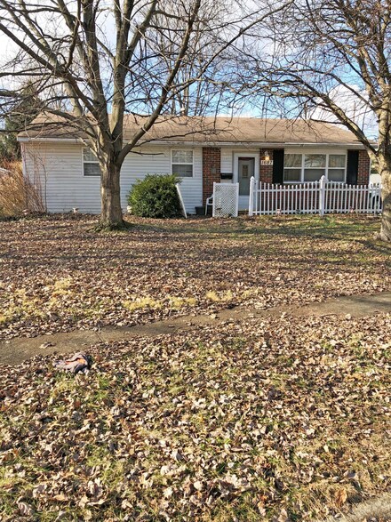 1687 Dundee Place, Columbus, OH 43227