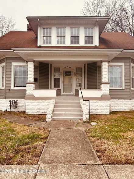 656 S 36th St, Louisville, KY 40211