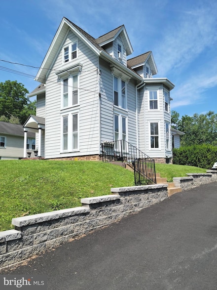 20 W College Ave Unit 4, Yardley, PA 19067