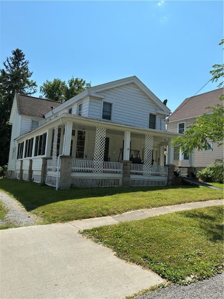 33 Lake St, Perry, NY 14530