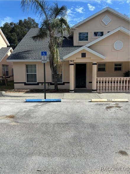 903 N Rembrant Way, Inverness, FL 34453