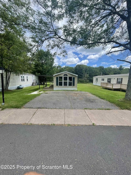 19 Clifton Manor Dr, Clifton Township, PA 18424