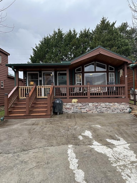 146 Falls View Dr Unit 216, Dillard, GA 30537