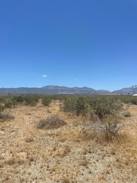 0 Vic Ave V4 200 Ste Unit 24004665, Palmdale, CA 93591