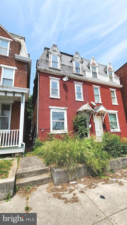 1538 Derry St, Harrisburg, PA 17104