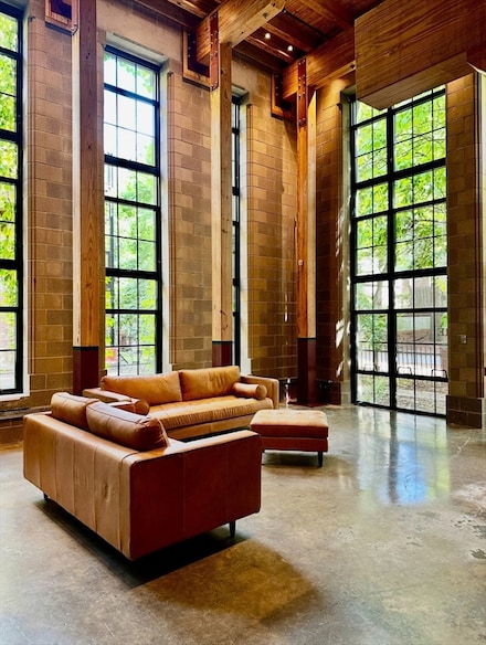 70 Howard St Unit 1E, Somerville, MA 02144