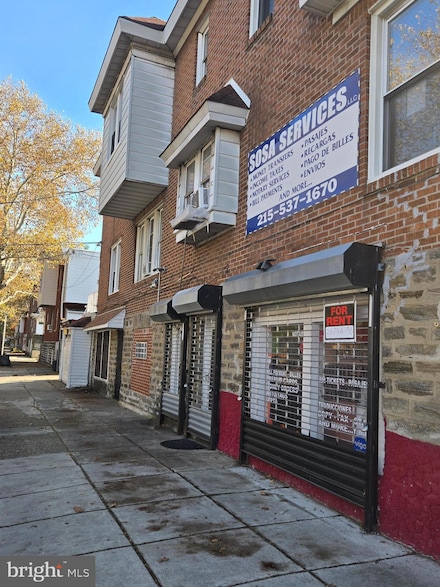 5451 Oakland St, Philadelphia, PA 19124