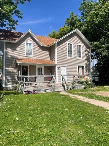 727 N Washington Ave, Hastings, NE 68901