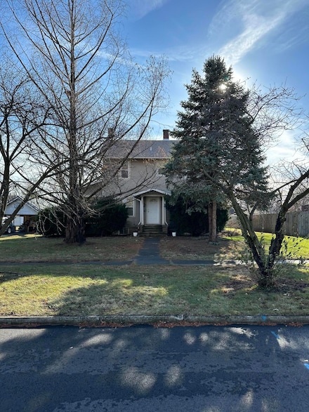 203 E Iroquois St, Kentland, IN 47951