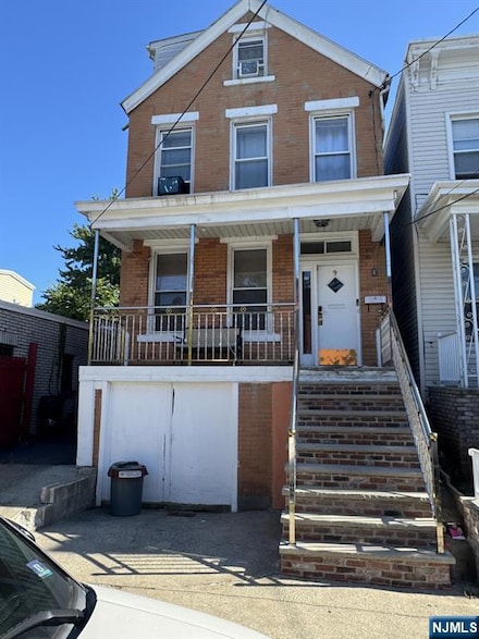 9 E 15th St, Bayonne, NJ 07002
