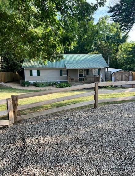 1770 Mount Pleasant Rd, Talbott, TN 37877