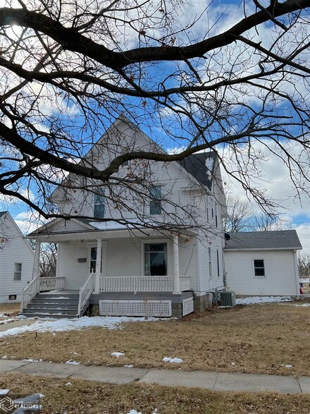 1512 4th Ave, Grinnell, IA 50112