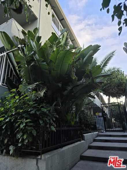 350 S Hobart Blvd Unit 5, Los Angeles, CA 90020