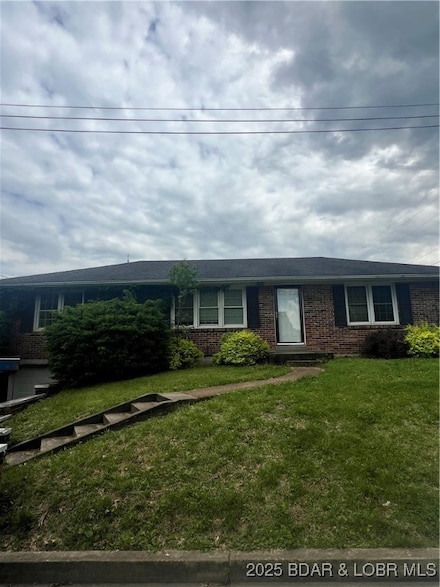 210 Plum St, Saint Elizabeth, MO 65075