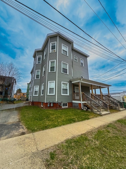 5 Riverview Terrace, Chicopee, MA 01013