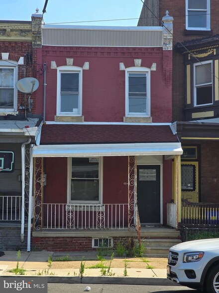 1241 S 49th St, Philadelphia, PA 19143