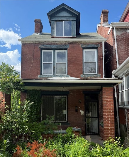 35 Almeda St, Pittsburgh, PA 15207