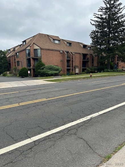 42 N Main St Unit 61, West Hartford, CT 06107