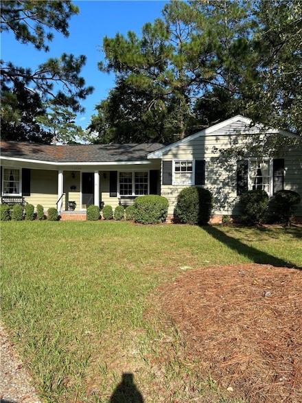 1706 Dean Dr, Waycross, GA 31501