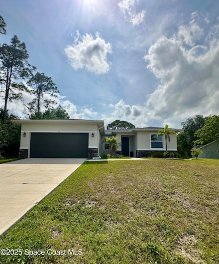 150 Delia Ave NW, Palm Bay, FL 32907