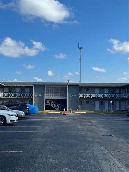 6720 Arbor Dr Unit 202, Miramar, FL 33023