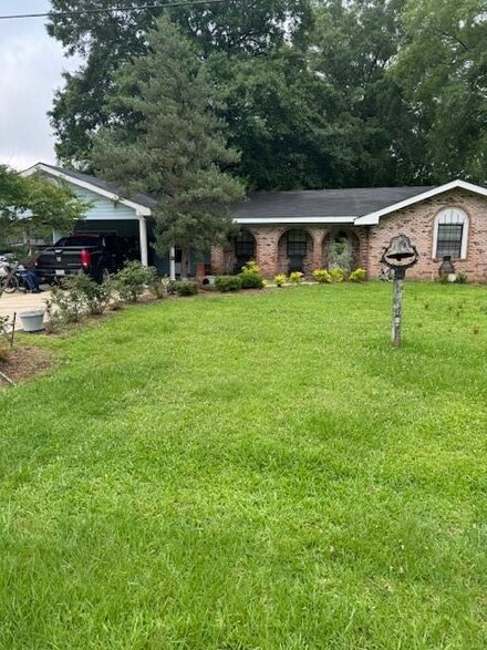 1216 Lenora St, Franklinton, LA 70438