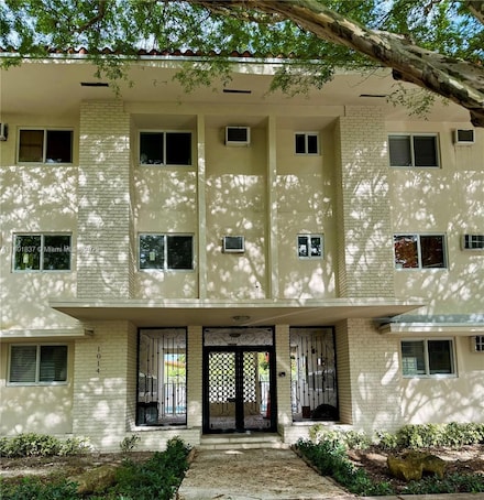 1014 Salzedo St Unit 210, Coral Gables, FL 33134