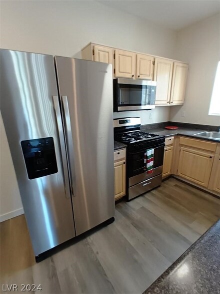 5655 E Sahara Ave Unit 1006, Las Vegas, NV 89142