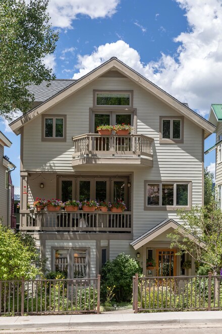 233 N Davis St, Telluride, CO 81320