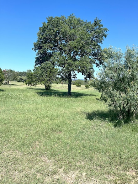 225 Oriole Dr, Camp Wood, TX 78833