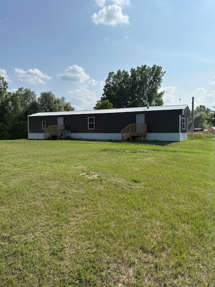 2835 E Sessions Rd, Sheridan, MI 48884