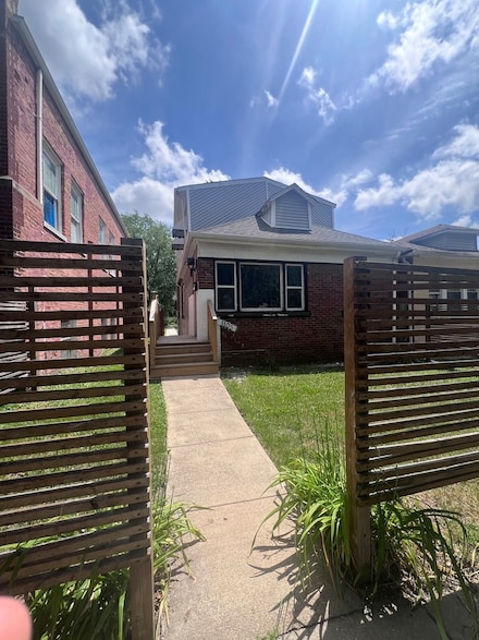 1105 W 111th Place, Chicago, IL 60643