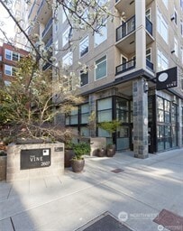 2607 Western Ave Unit 1003, Seattle, WA 98121