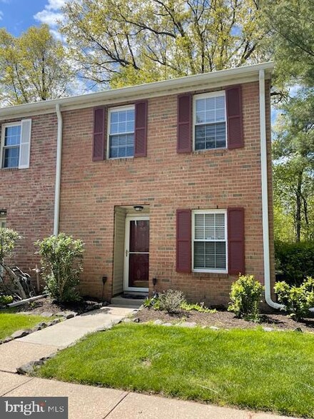 56 Viburnum Ct, Lawrence Township, NJ 08648