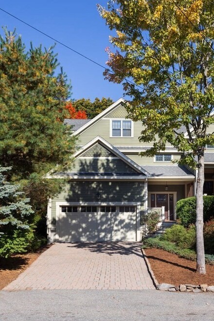 115 Carlisle St Unit 115 LEFT, Newton Center, MA 02459