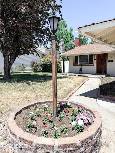 604 W Winnie Ln, Carson City, NV 89703