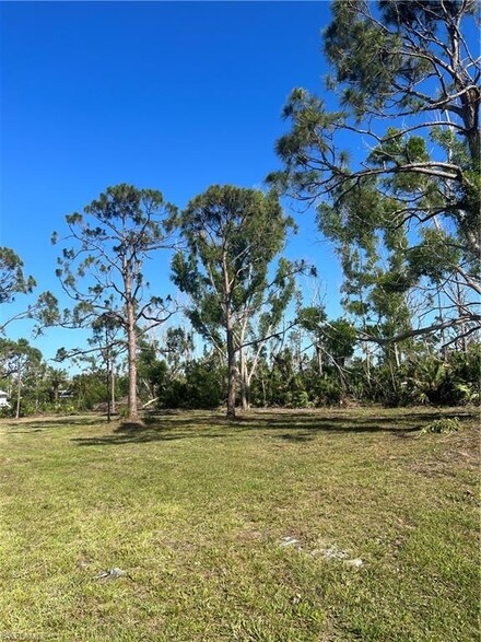 11638 Oakland Dr, Bokeelia, FL 33922
