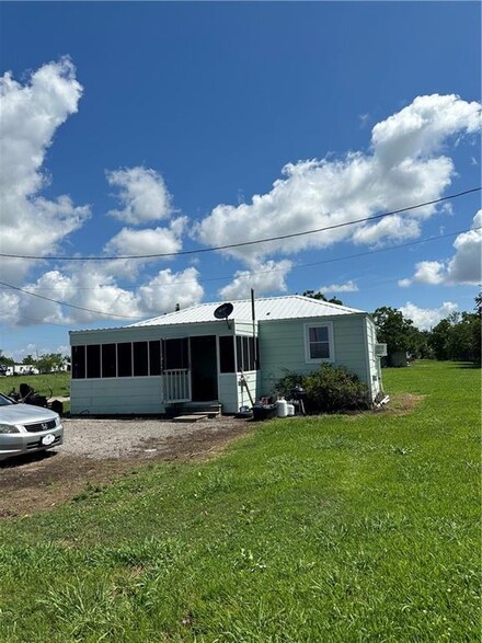 36671 Highway 11, Buras, LA 70041