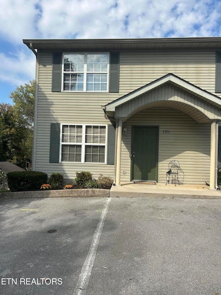 3201 Quiet Way Unit 10, Knoxville, TN 37918