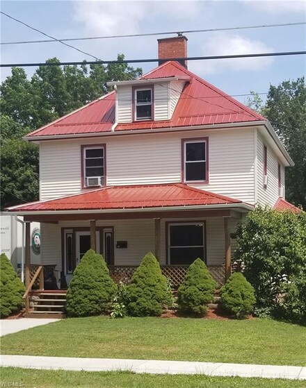 199 Chestnut St, Leetonia, OH 44431