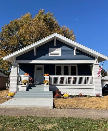 613 N Main St, Brookfield, MO 64628