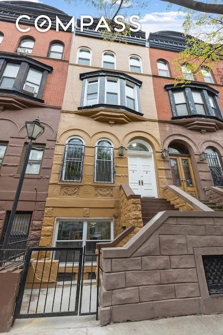 228 W 136th St, New York, NY 10030