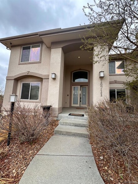 16711 E Lake Ave, Aurora, CO 80016